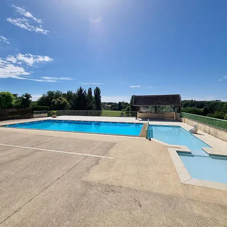 Appartemment Avec Jardin Non Clos - Saint Genies - 4 Pers - Piscine Apartment *