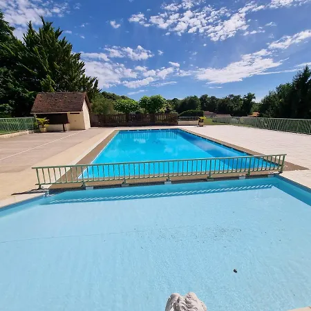Appartemment Avec Jardin Non Clos - Saint Genies - 4 Pers - Piscine *